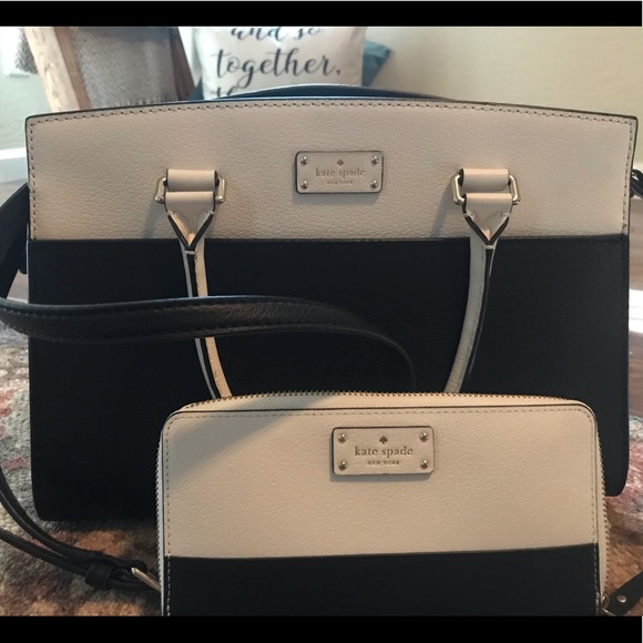 kate spade Handbags - Kate Spade Beautiful Bag and Walllet!